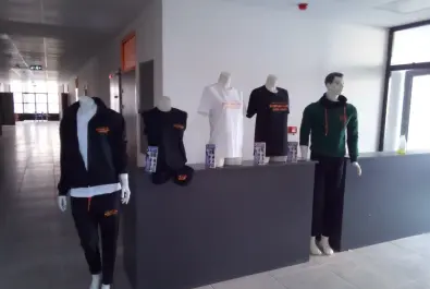 Kurumsal ve Okul Kıyafetleri